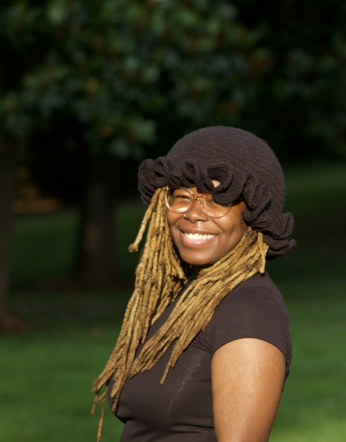 Solid Ruffle Bucket Hat in Black
